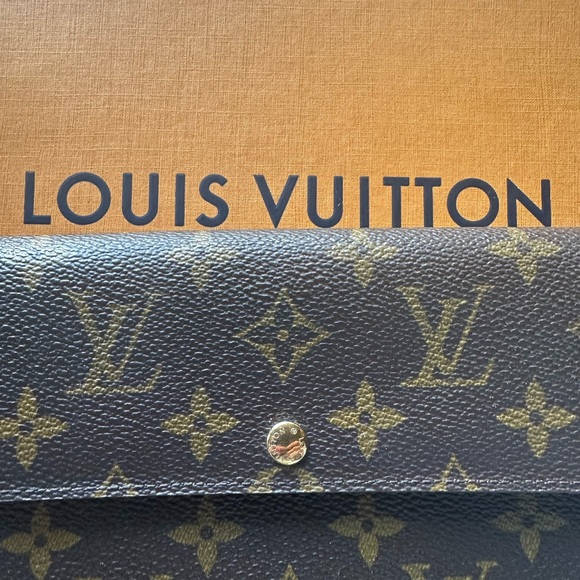 Louis Vuitton Monogram Wallet• New & Immaculate  Condition - Picture 4 of 10